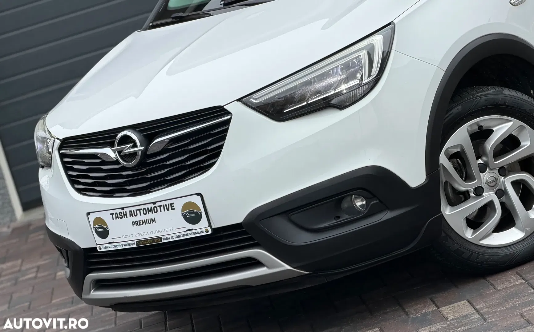 2020 Opel Crossland 1.2 Business Elegance, photograph 11