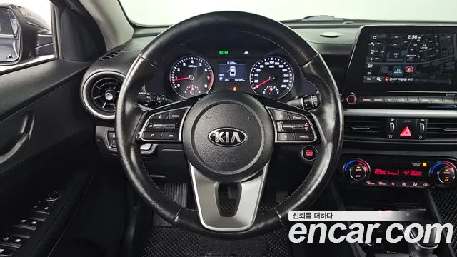 2018 Kia K3 Luxury, photograph 11