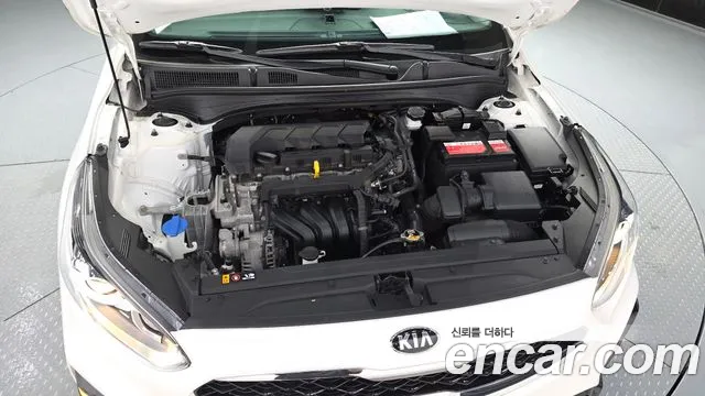 Kia K3 Luxury — photo 1 of 30