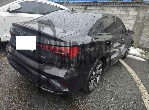2025 Audi A3 40 TFSI quattro, photograph 3
