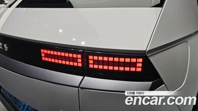 Hyundai Ioniq5 Long Range AWD — photo 1 of 32