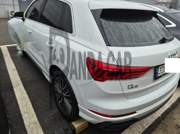 2023 Audi Q3 35 TDI, photograph 2