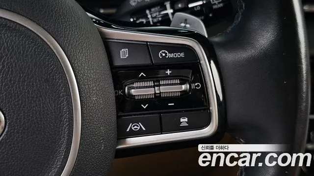 Kia Canival Gasoline 7-Seater Noblesse — photo 1 of 31