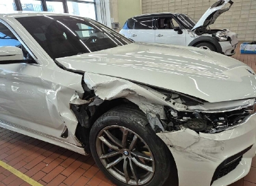 2020 BMW 530e iPerformance M Sport Package, photograph 5