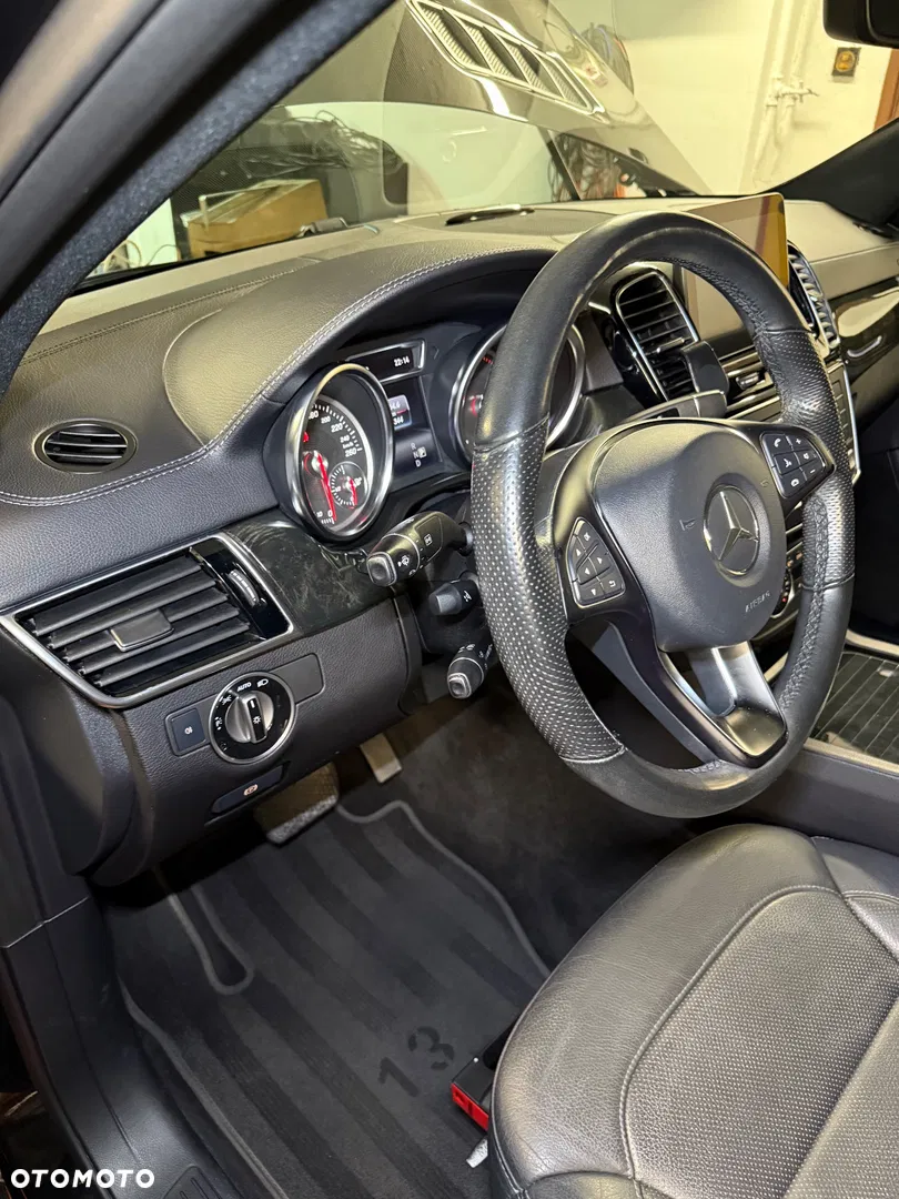2017 Mercedes-Benz GLE, photograph 12