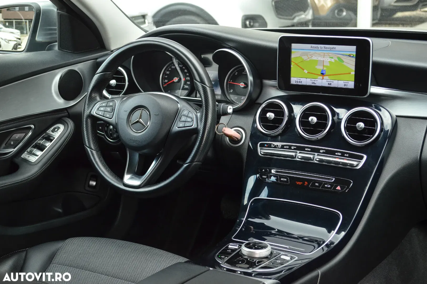 2016 Mercedes-Benz C 180 (BlueTEC) d 7G-TRONIC Avantgarde, photograph 4