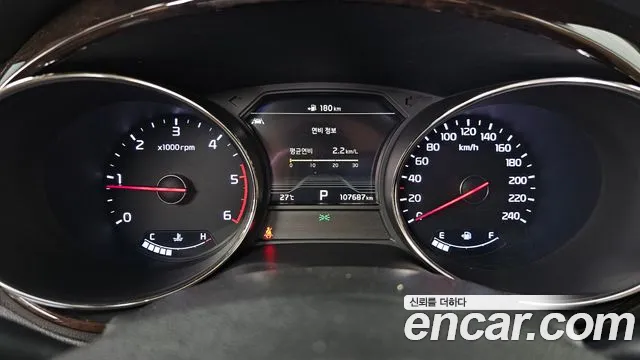 Kia Canival 9-Seater Noblesse Special — photo 1 of 31