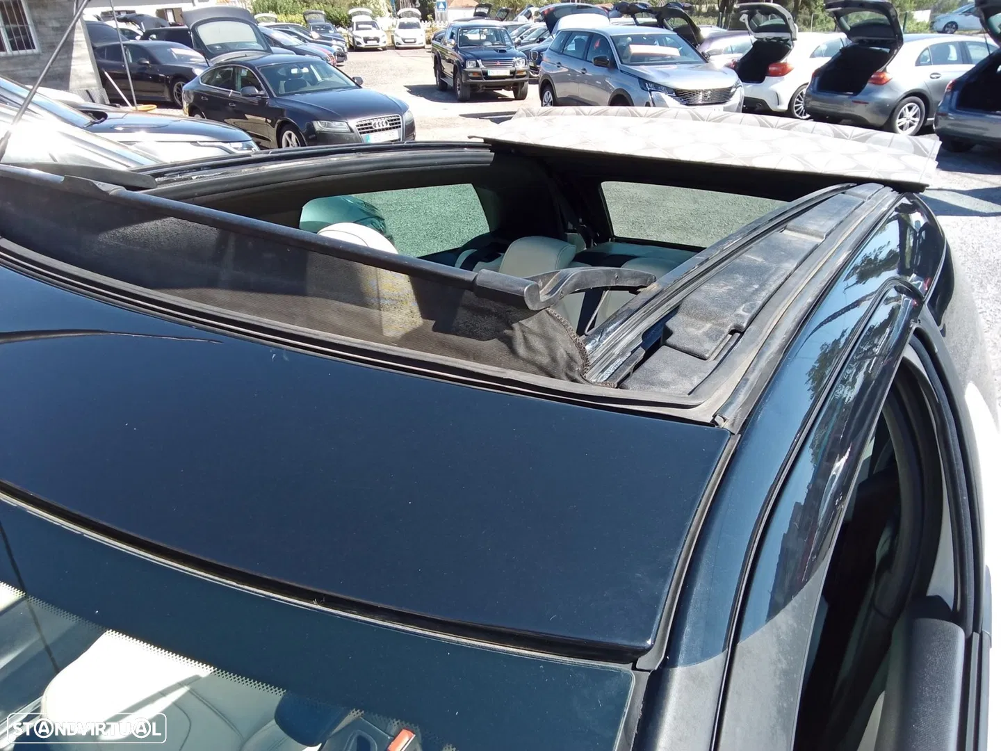 2013 DS DS3 Cabrio Pure Tech 82 Chic, photograph 3