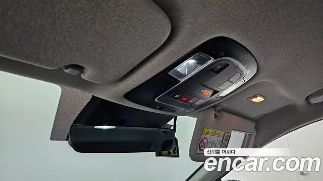 2026 Hyundai Sonata Exclusive, photograph 2