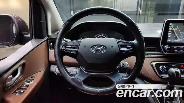 2018 Hyundai Starex Urban 9-Seater, photograph 7