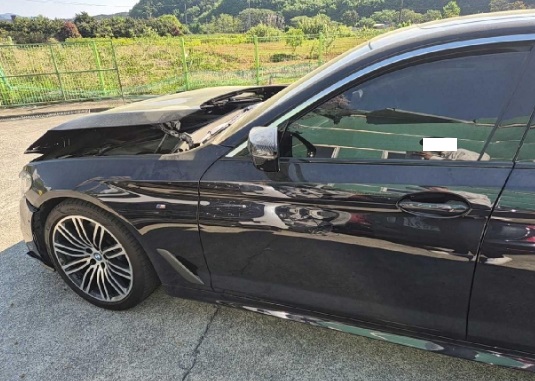 2020 BMW 530i M Sport Package, photograph 3