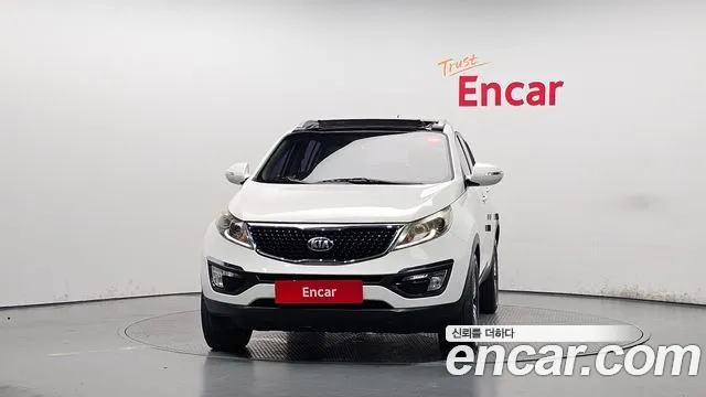 Kia Sportage Diesel 2WD Trendy — photo 1 of 31