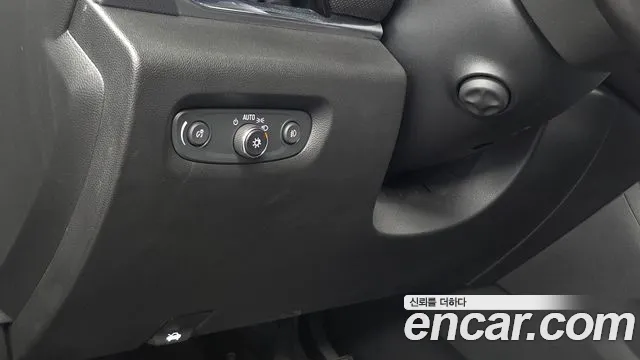 2020 ChevroletGMDaewoo Traverse 3.6 AWD Redline, photograph 11