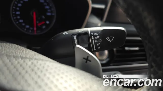 Genesis G70 3.3T Sport AWD — photo 1 of 32