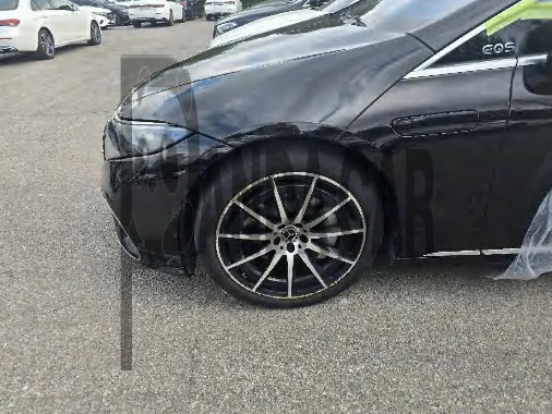 2023 Mercedes-Benz EQS450 4MATIC, photograph 2