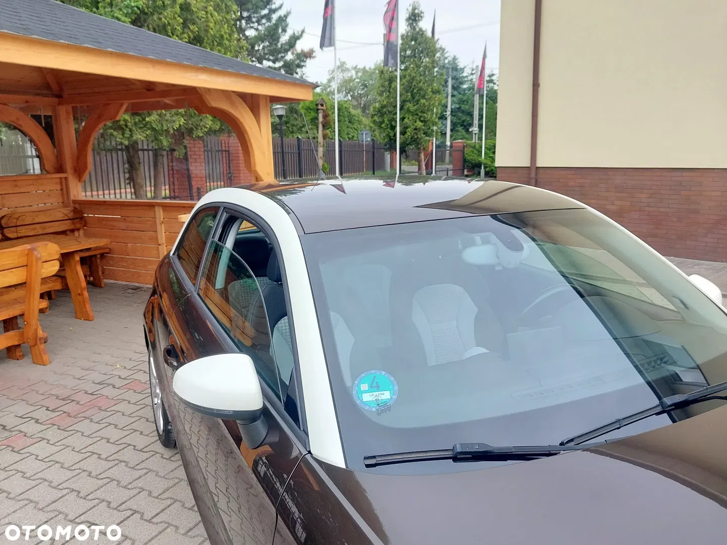2011 Audi A1 3-drzwiowe 1.6 TDI S line Sportpaket, photograph 3