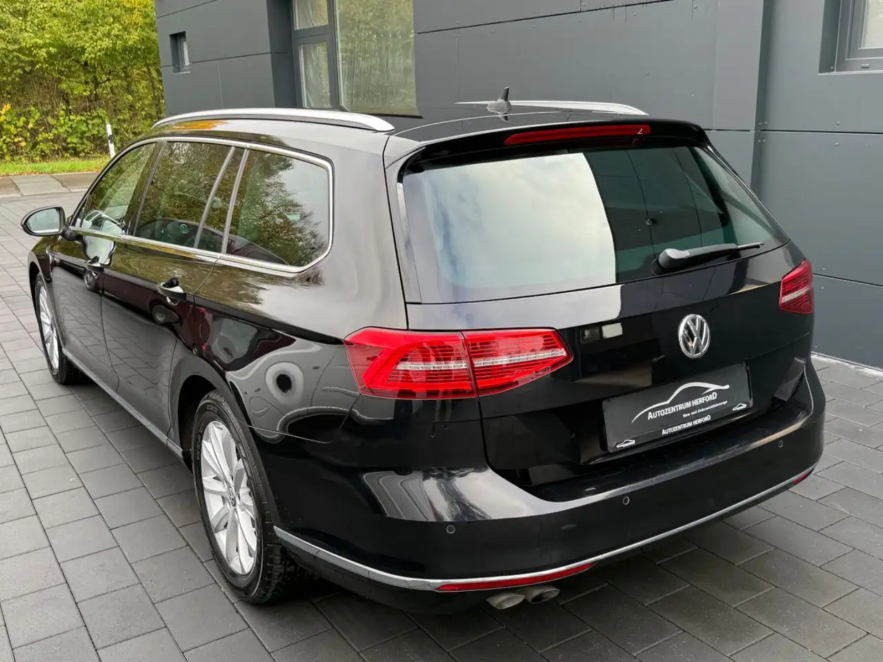 2015 Volkswagen Passat Variant Highline 4Motion DSG NAVI AHK, photograph 5