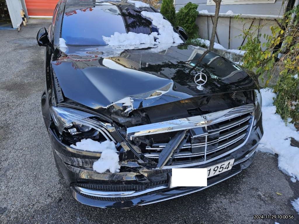2020 Mercedes-Benz S 560 4MATIC, photograph 1