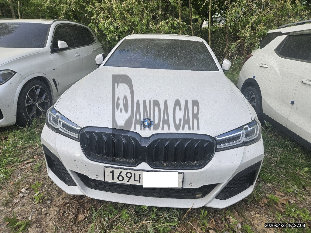 2022 BMW 530e, photograph 1