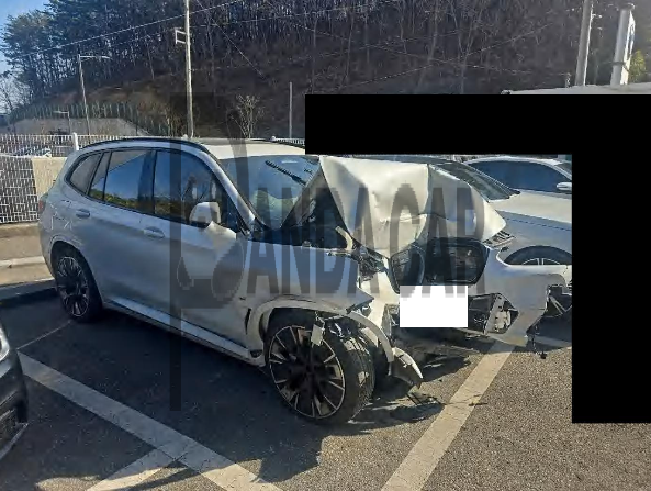 2023 BMW iX3 M Sport, photograph 4