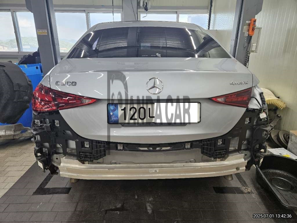 2023 Mercedes-Benz C300 4MATIC, photograph 1