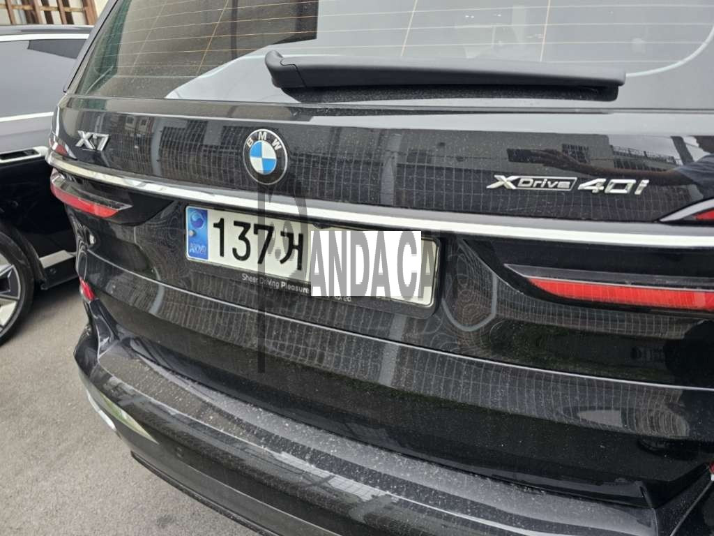 2024 BMW X7 xDrive40i, photograph 3