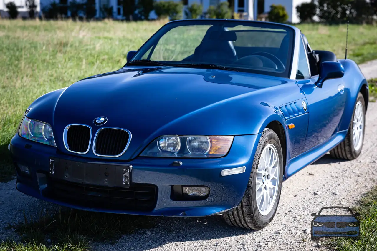 2001 BMW Z3 Z3 Roadster 2.2i # 2. Hand # Topasblau, photograph 2