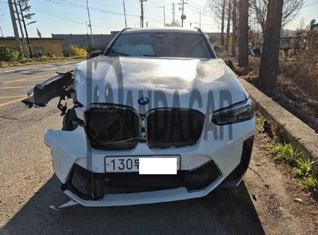 2022 BMW X3 M Competition, photograph 1