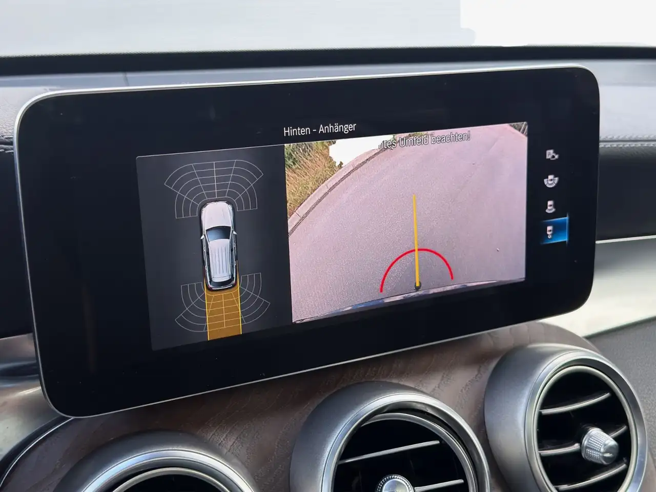 2019 Mercedes-Benz GLC 220 d 4MATIC Offroad°PANO°AHK°NAVI°KAM°LED°, photograph 12