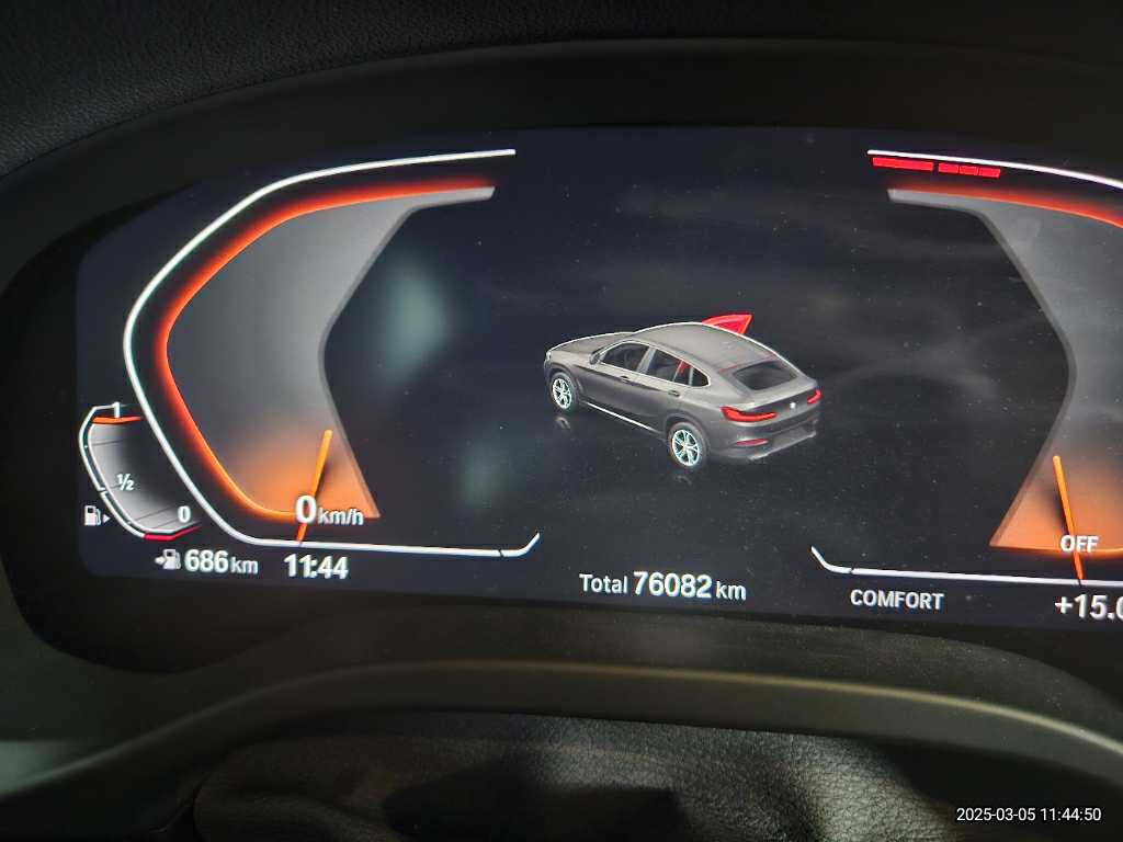 2020 BMW X4 xDrive20i M Sport X, photograph 3