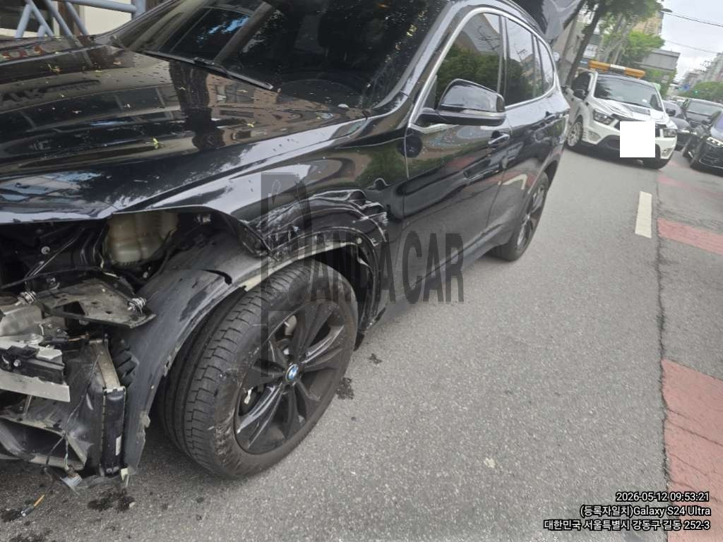 2020 BMW X1 xDrive20i Advantage, photograph 4