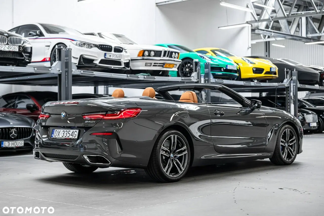 2025 BMW Seria 8 840i, photograph 6