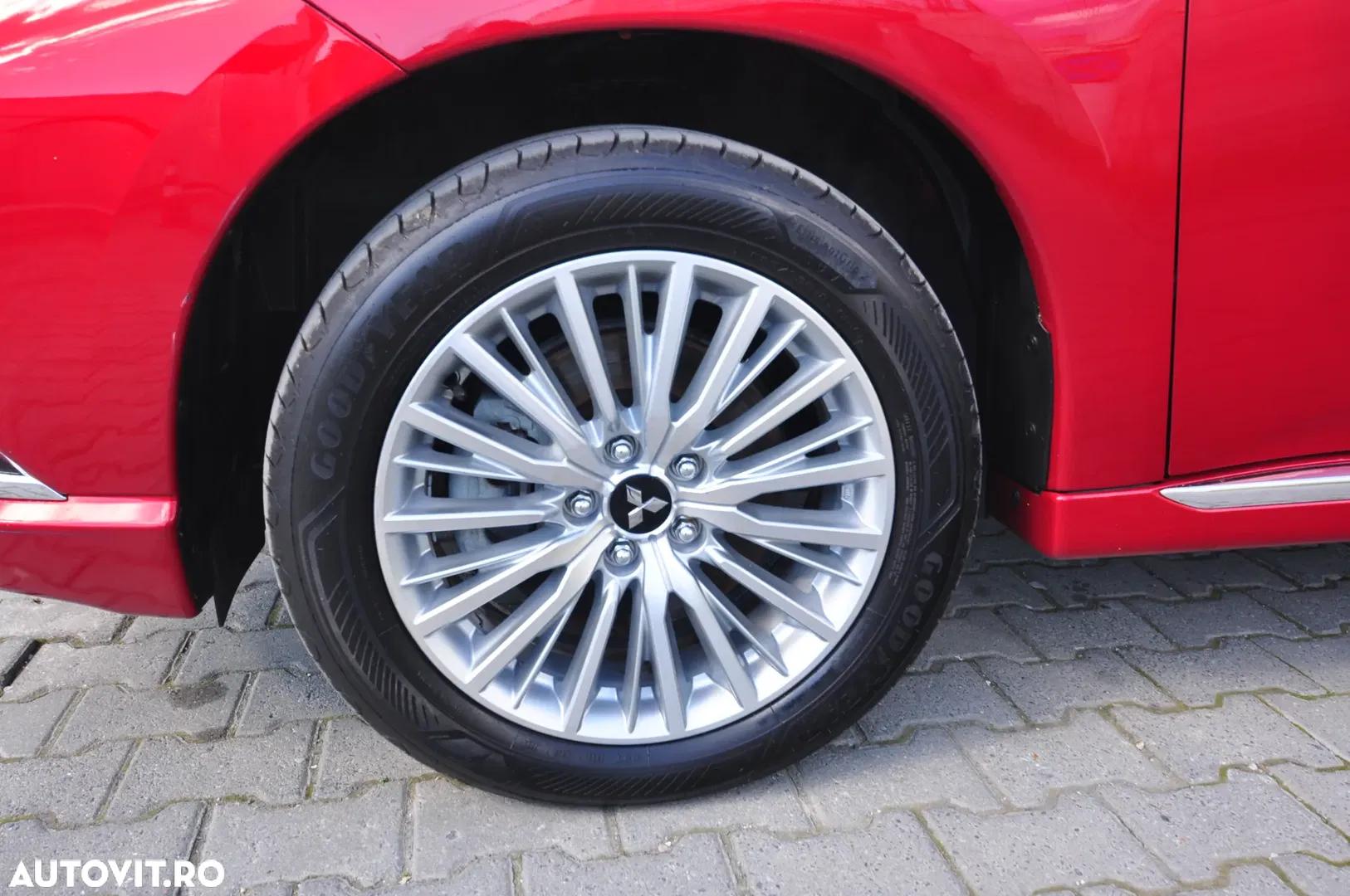 2020 Mitsubishi Outlander 2.4 4WD CVT Intense, photograph 9