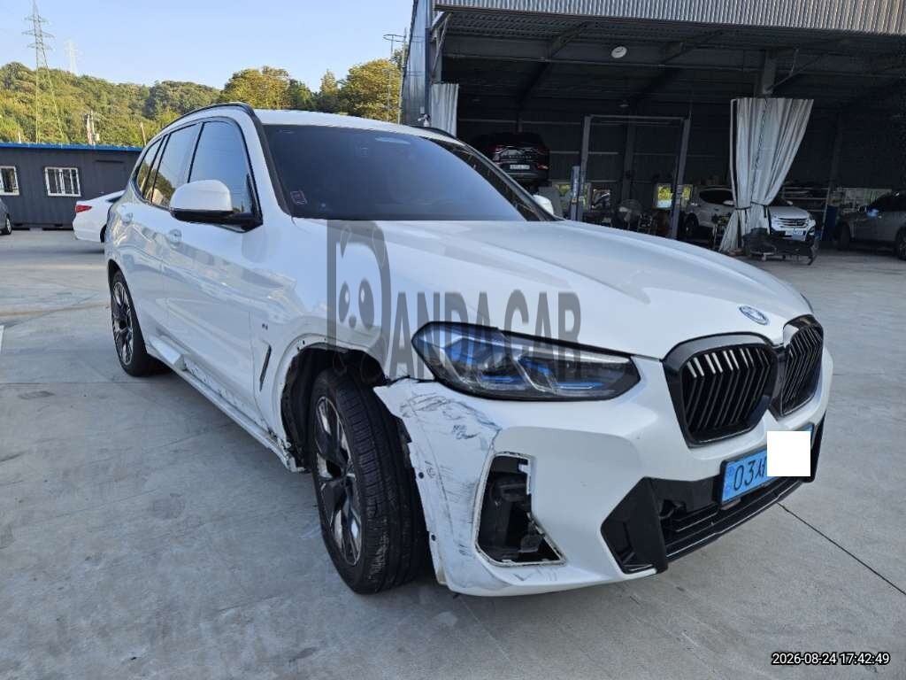 2023 BMW iX3 M Sport, photograph 4