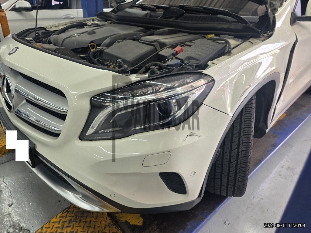 2017 Mercedes-Benz GLA200 d, photograph 3