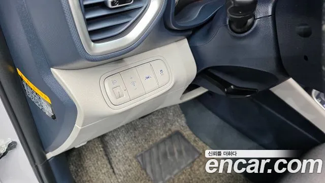 2020 Hyundai Venue 1.6 Flux, photograph 3