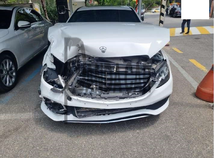 2018 Mercedes-Benz E300, photograph 6