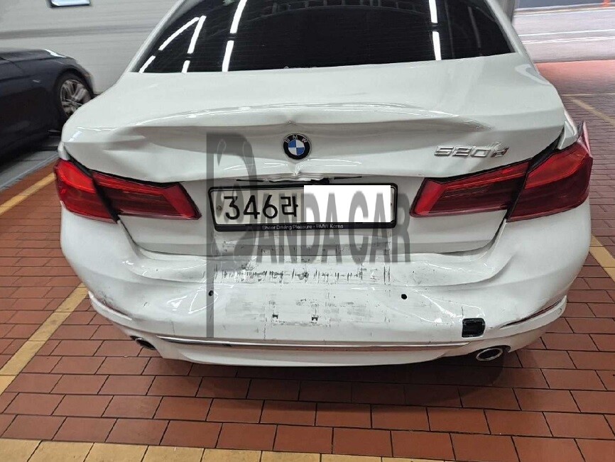 2020 BMW 520d Luxury, photograph 4