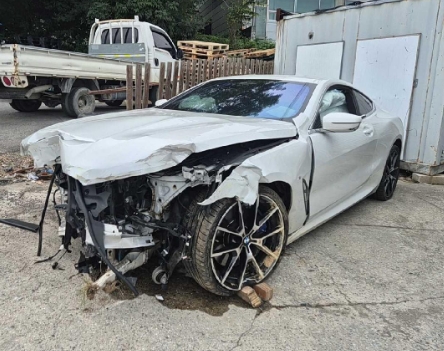 2022 BMW 840i xDrive Coupe, photograph 7