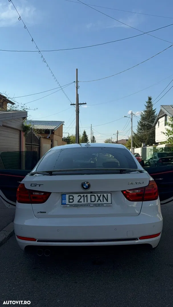 2015 BMW Seria 3 320d xDrive Aut. Luxury Line, photograph 8