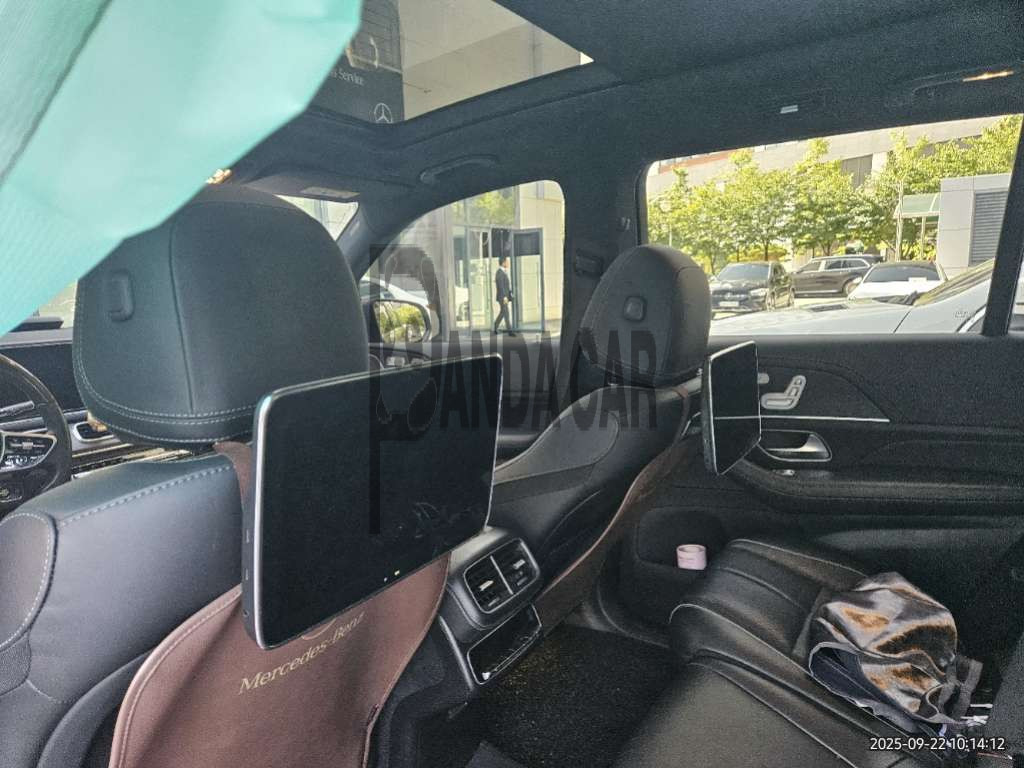 2021 Mercedes-Benz GLS580 4MATIC, photograph 4