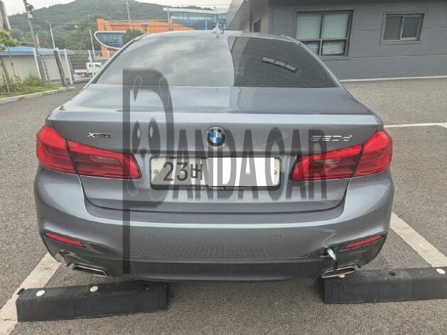 2017 BMW 520d xDrive, photograph 3