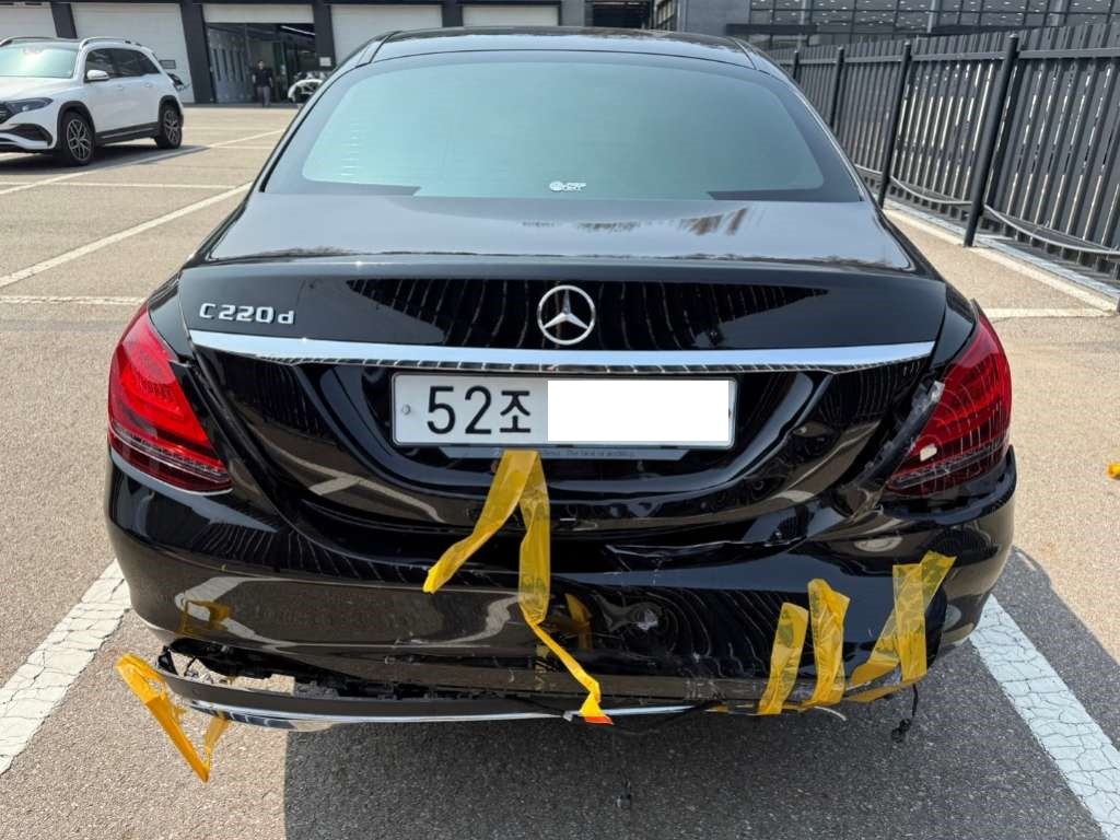 2019 Mercedes-Benz C220 d, photograph 1