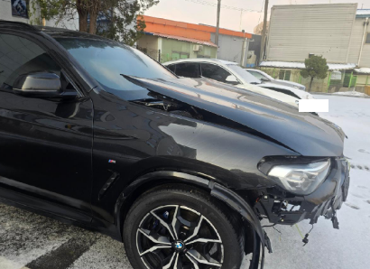2022 BMW X4 xDrive20i, photograph 1
