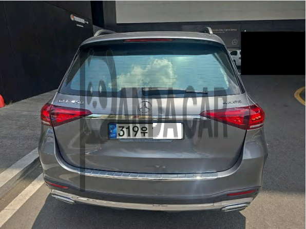 2021 Mercedes-Benz GLE450 4MATIC, photograph 3