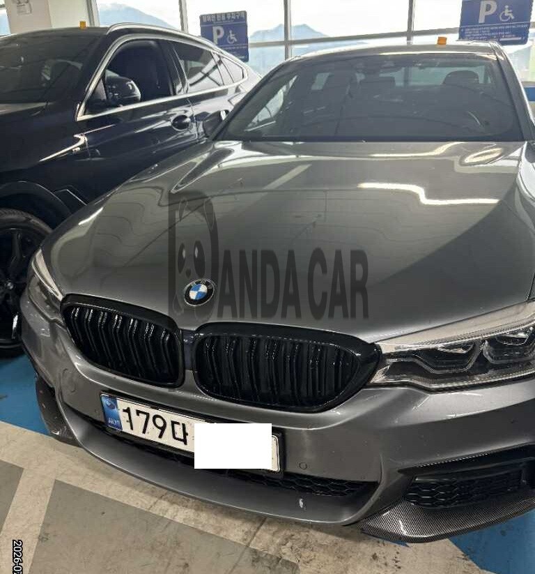 2020 BMW 530e iPerformance M Sport Package, photograph 1