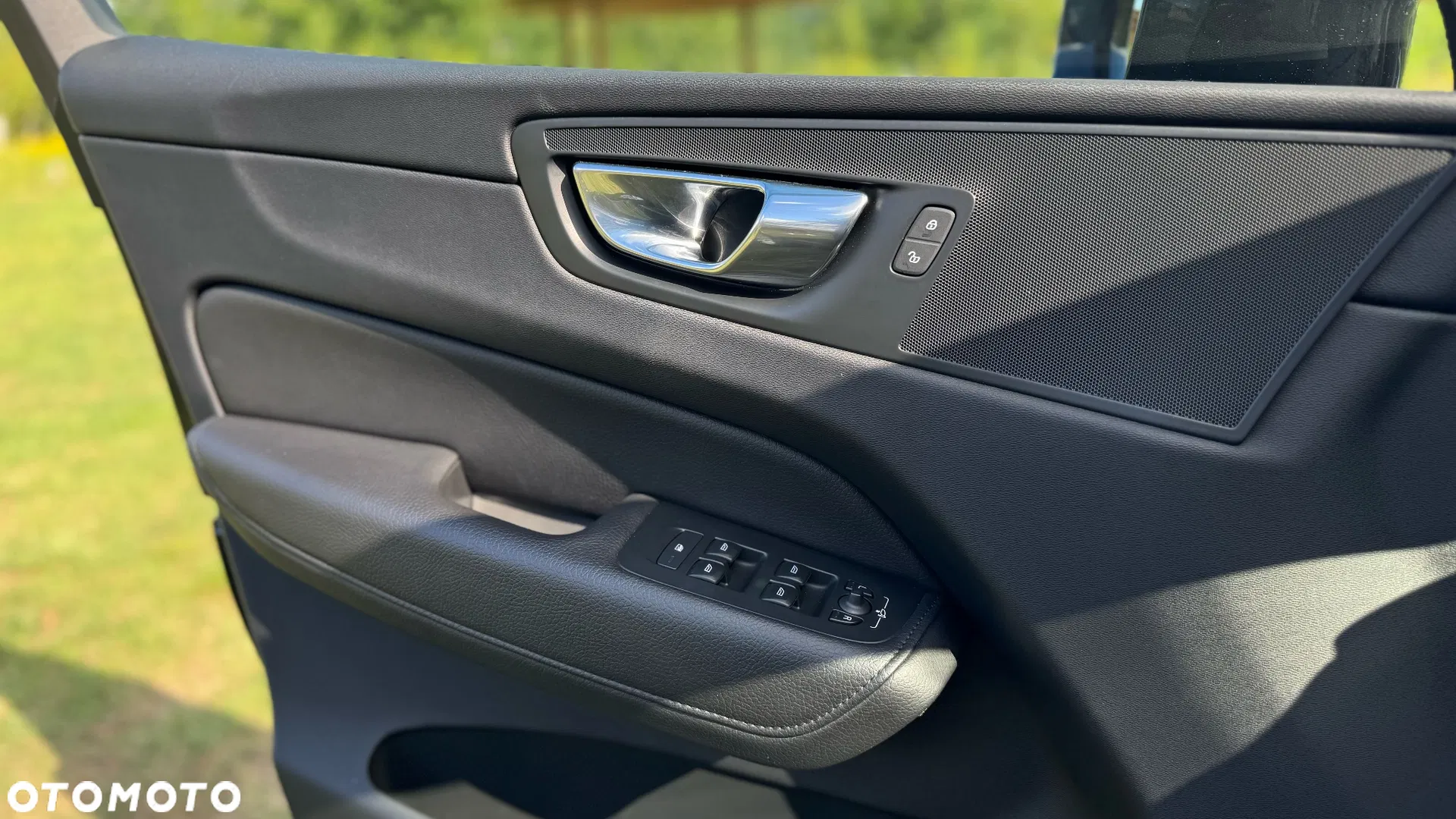 2020 Volvo XC 60 D4 Momentum, photograph 10
