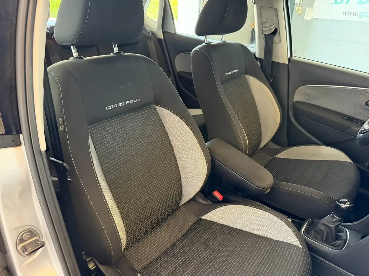 2016 Volkswagen Polo Polo 5p 1.4 tdi bm Cross, photograph 12