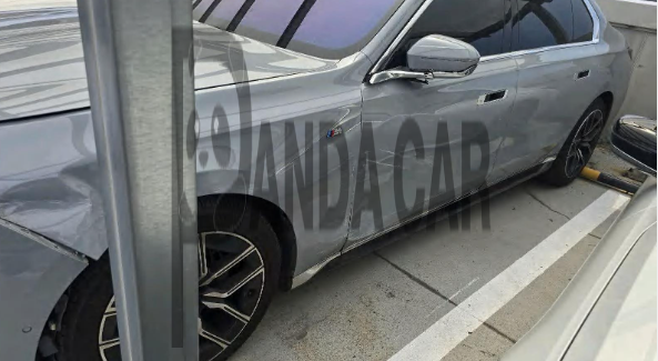 2025 BMW 740d xDrive, photograph 4