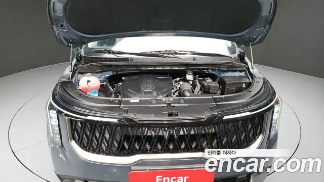 Kia Canival Diesel 7-Seater Noblesse — photo 1 of 20
